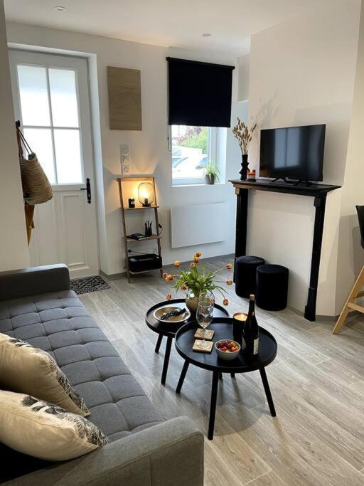 Bel Appartement Sur Cour Plein Centre Ville Et Parking Moulins  Exterior photo